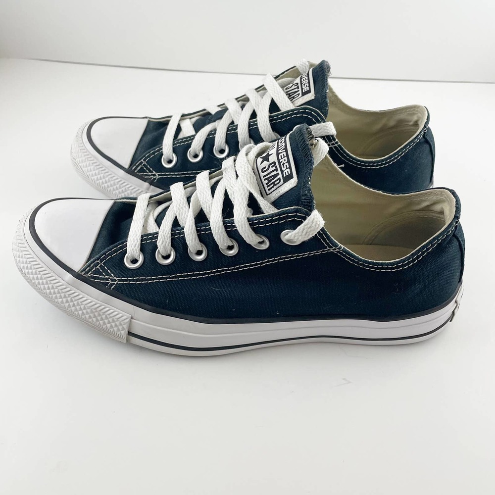 Iconic low top Converse Chuck Taylor All Star Black & white Sneakers - Picture 3 of 11